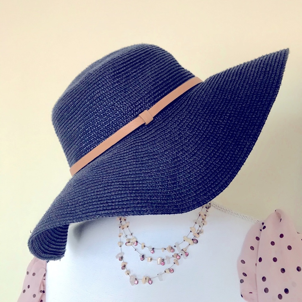 Banana Republic Hat